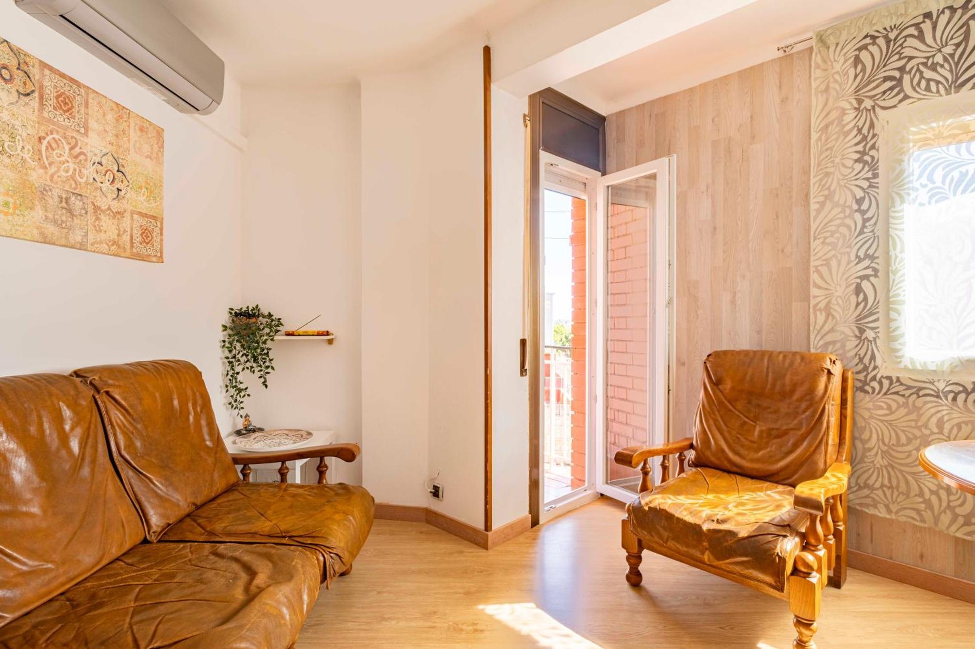 5 Min To The Sea And 15 Min To Barcelona Center Διαμέρισμα Sant Adria de Besos Εξωτερικό φωτογραφία