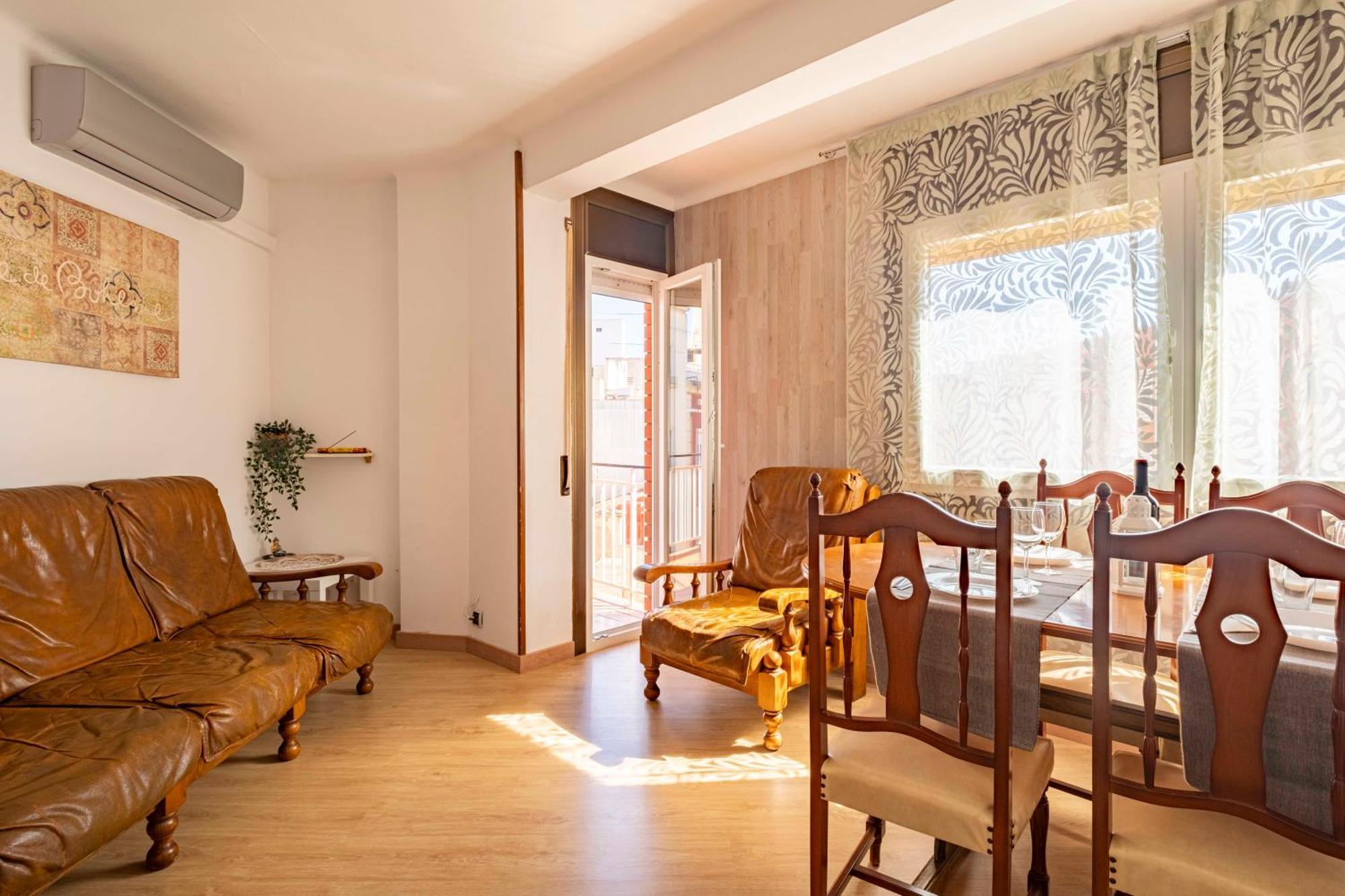 5 Min To The Sea And 15 Min To Barcelona Center Διαμέρισμα Sant Adria de Besos Εξωτερικό φωτογραφία