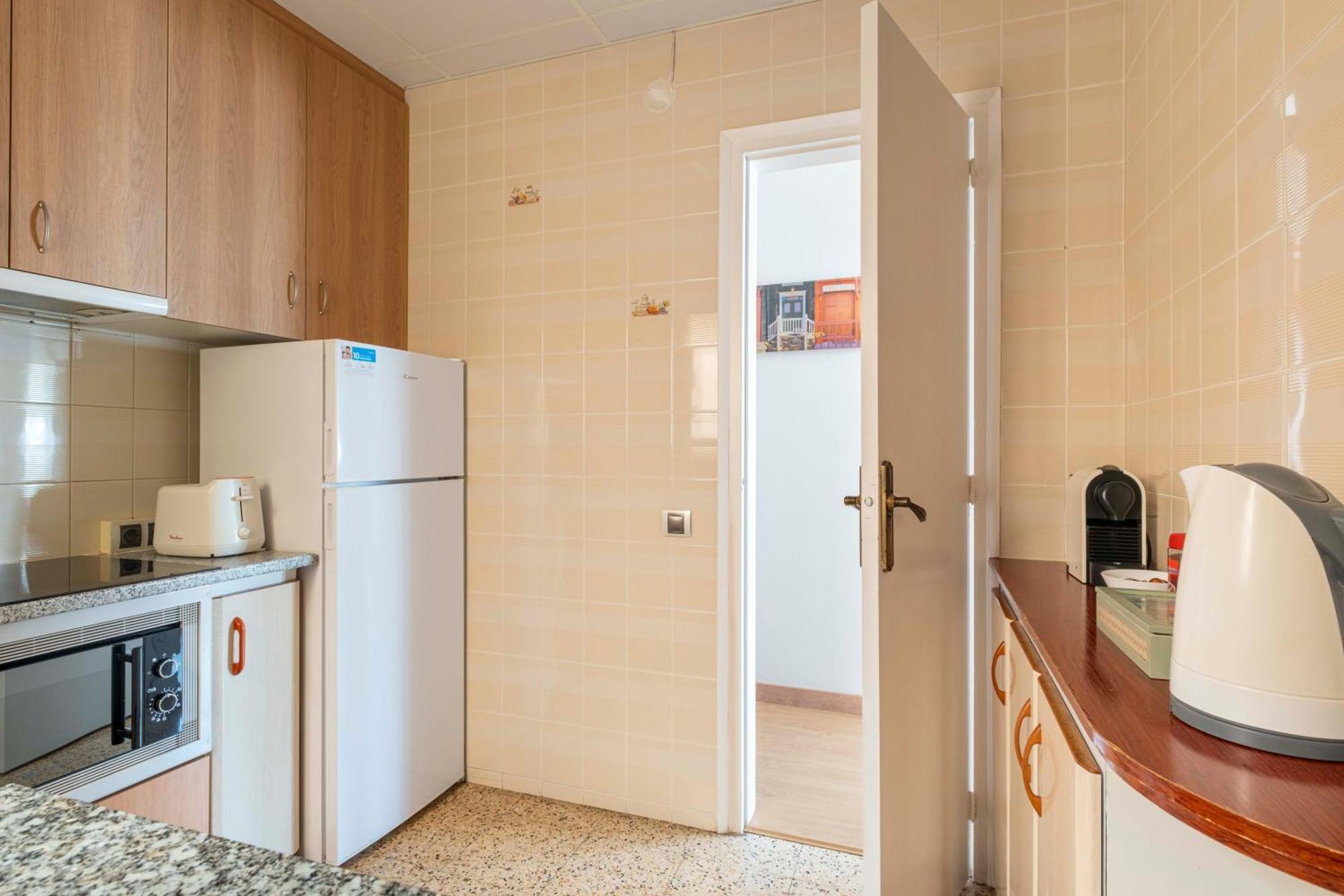 5 Min To The Sea And 15 Min To Barcelona Center Διαμέρισμα Sant Adria de Besos Εξωτερικό φωτογραφία