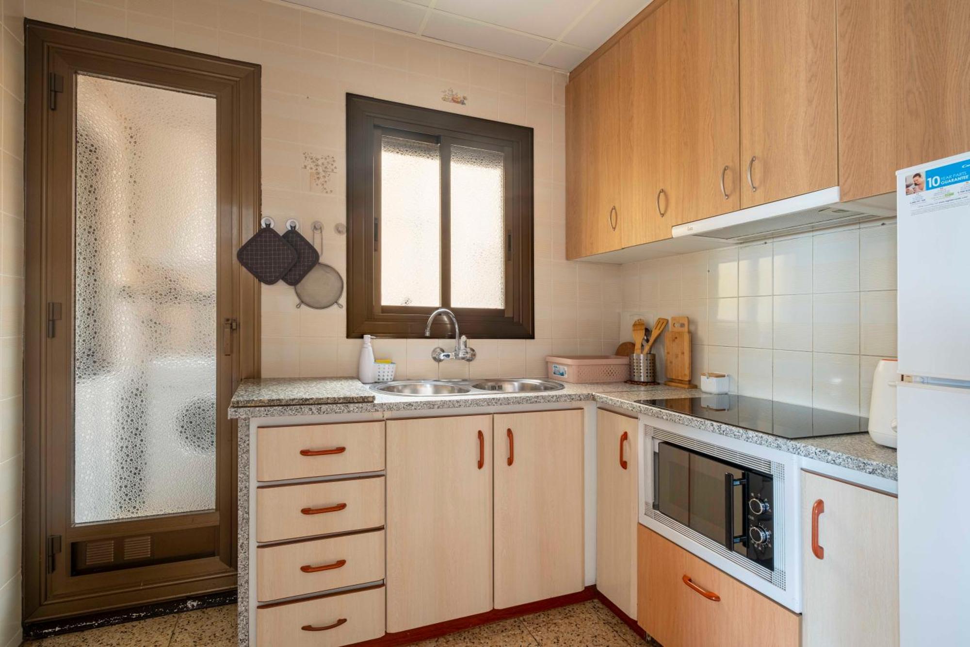 5 Min To The Sea And 15 Min To Barcelona Center Διαμέρισμα Sant Adria de Besos Εξωτερικό φωτογραφία